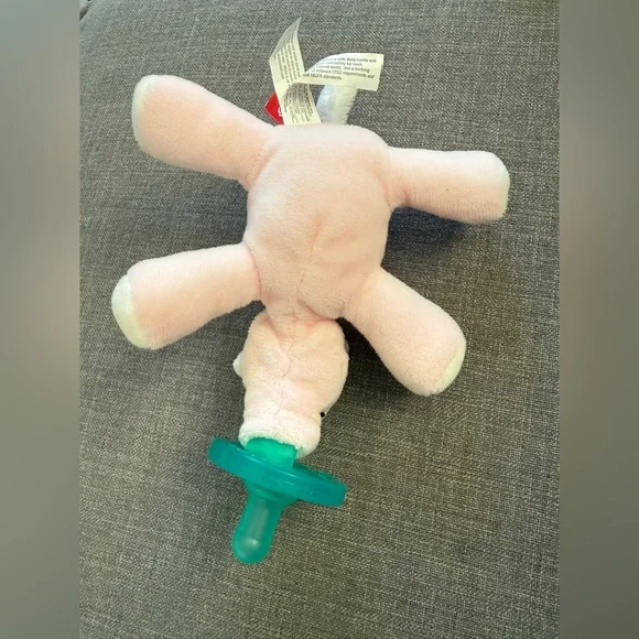 3 wubbanub pacifiers not used - Picture 7 of 8
